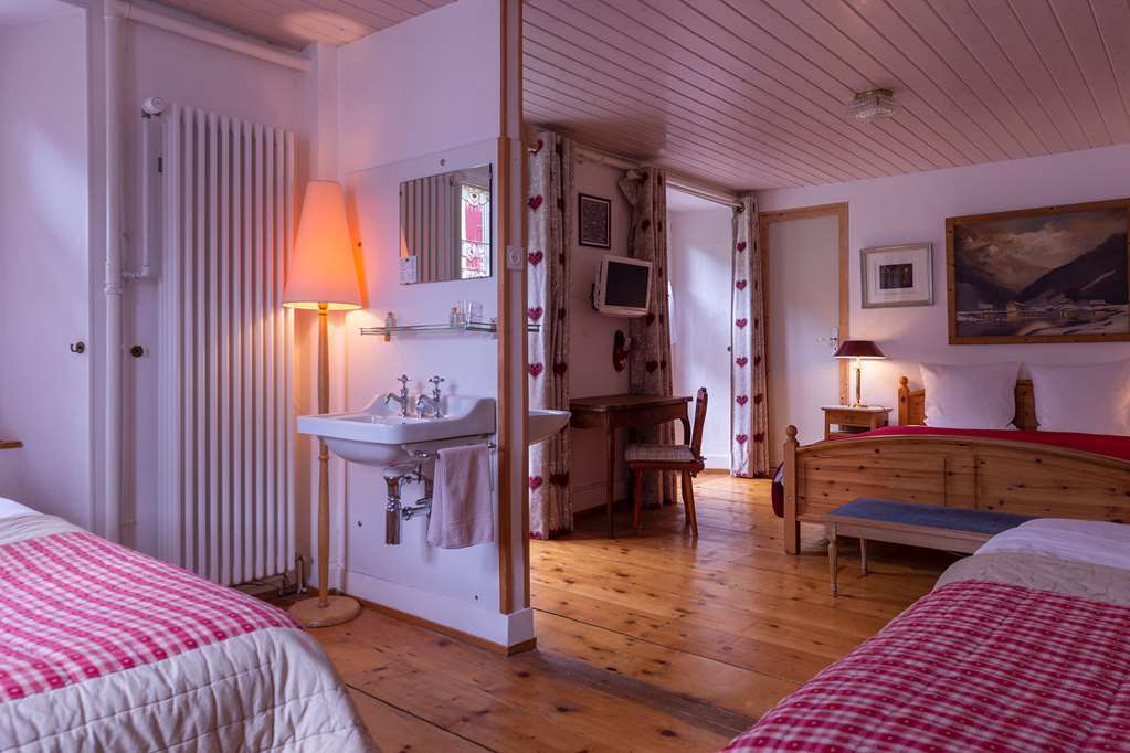 Swiss Historic Du Pillon Hotel